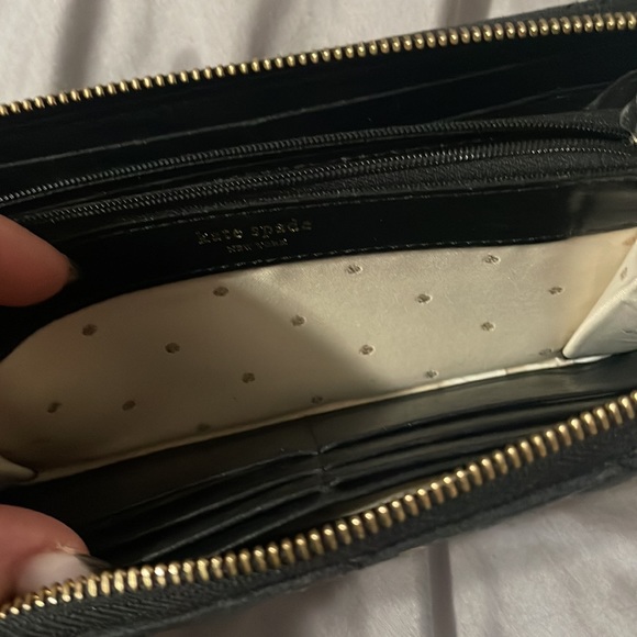 Kate Spade Wallet - Picture 4 of 5